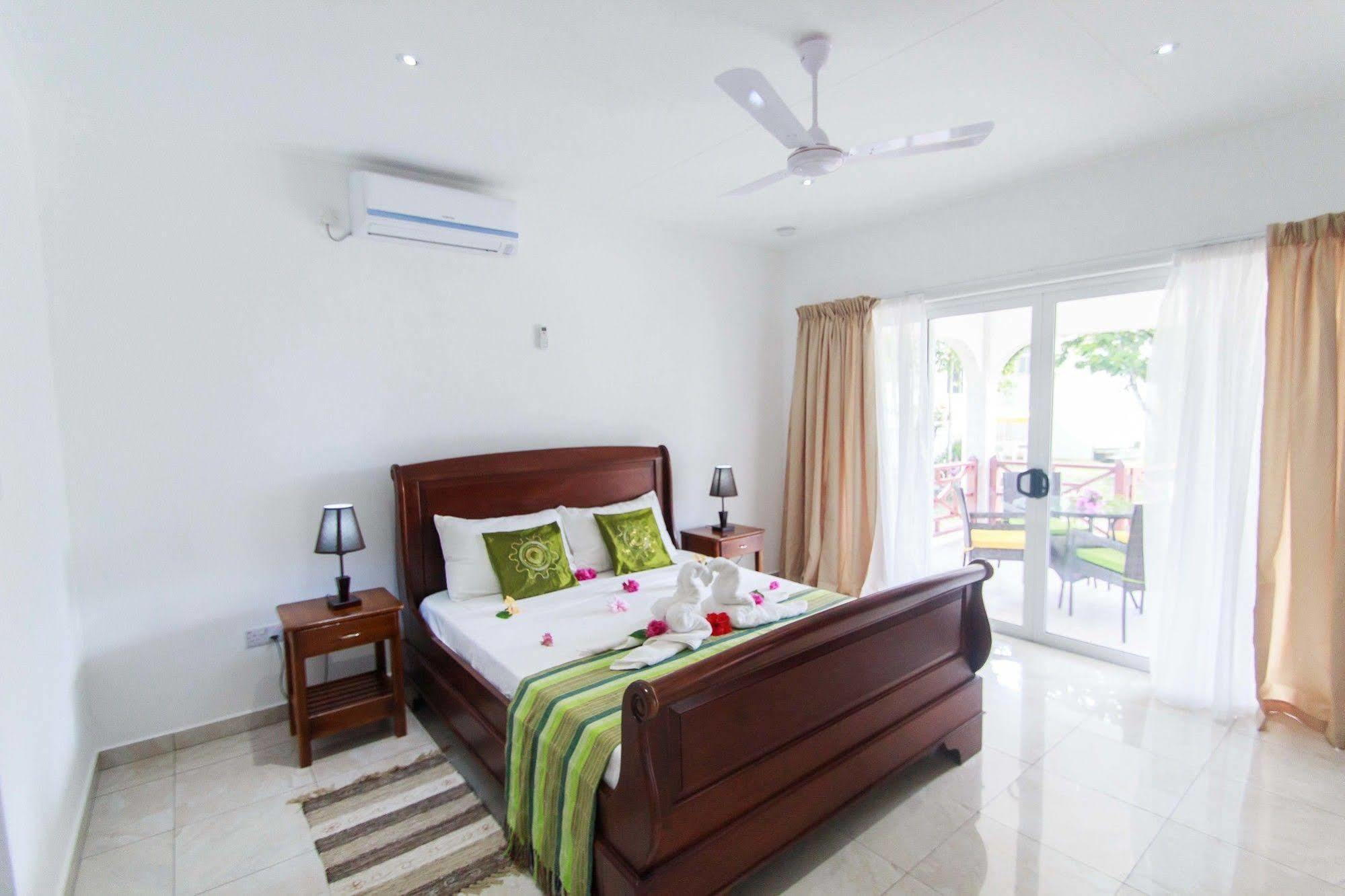 Coco Blanche Anse Royale Exterior foto