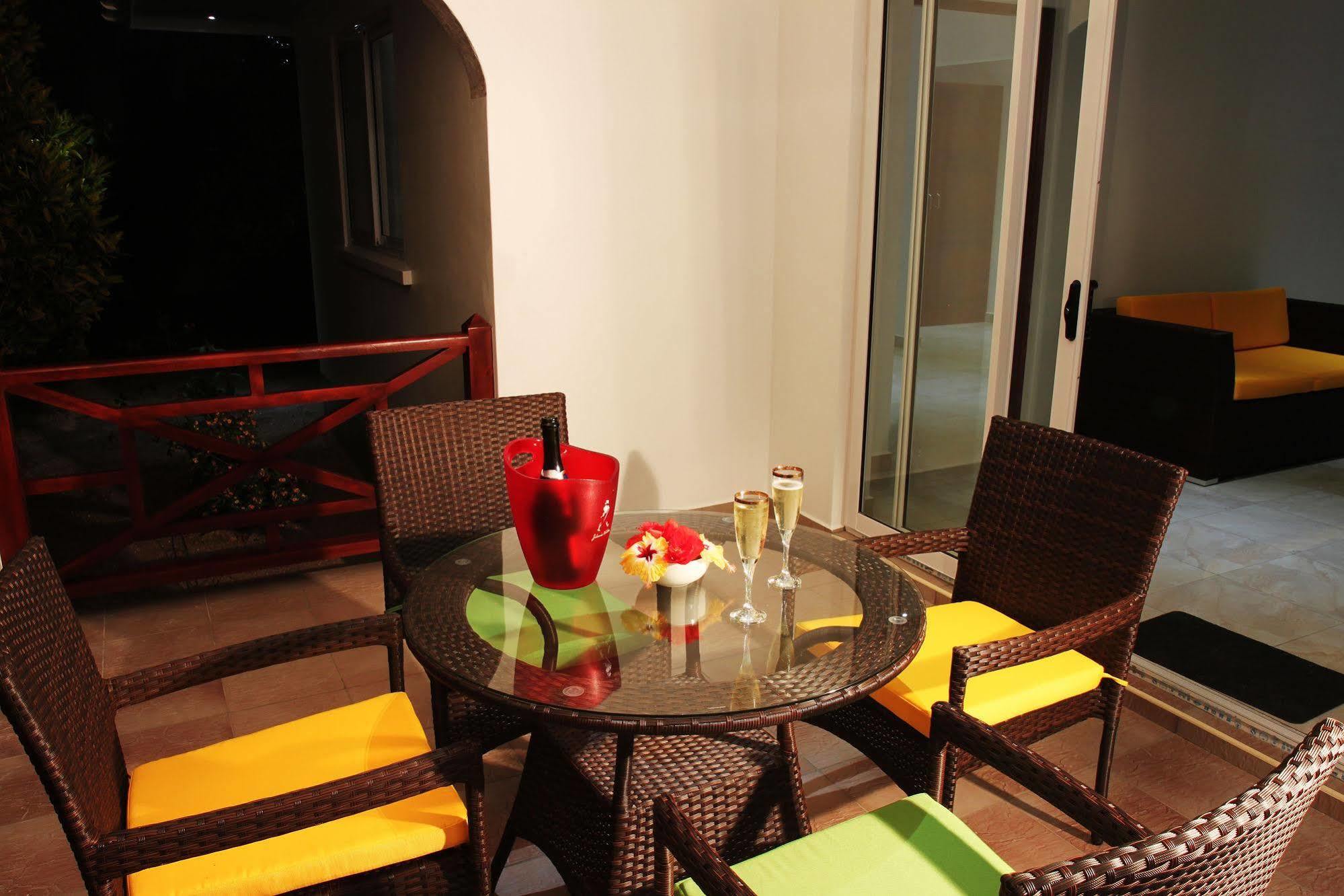 Coco Blanche Anse Royale Exterior foto